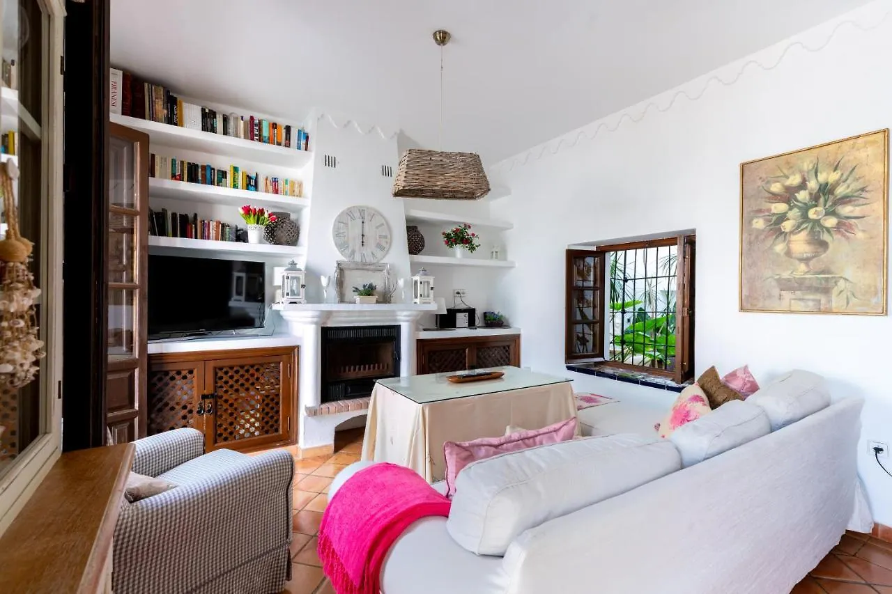 Atico Con Encanto En Sierpes Seville Spain