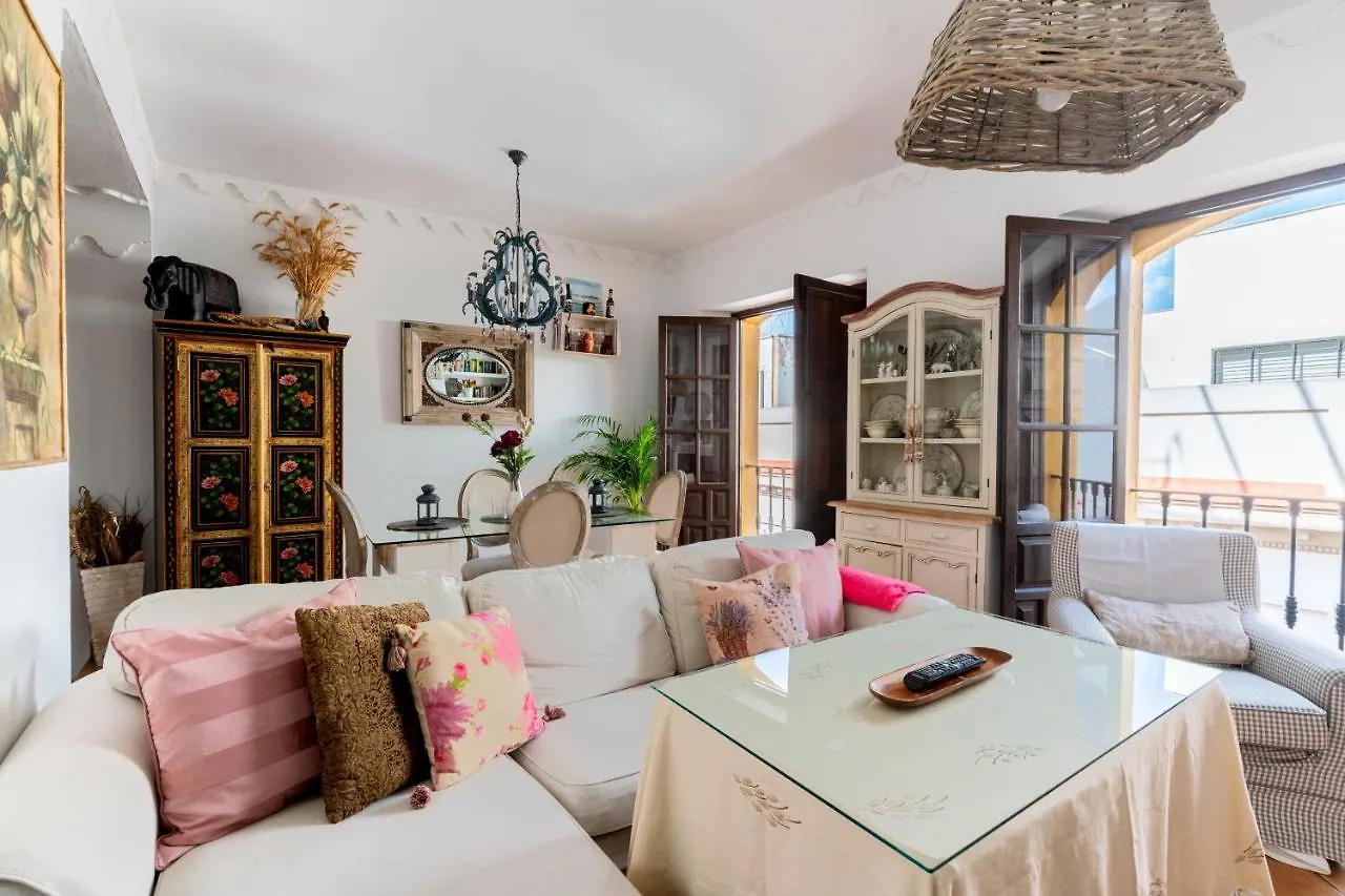 Atico Con Encanto En Sierpes Seville Apartment